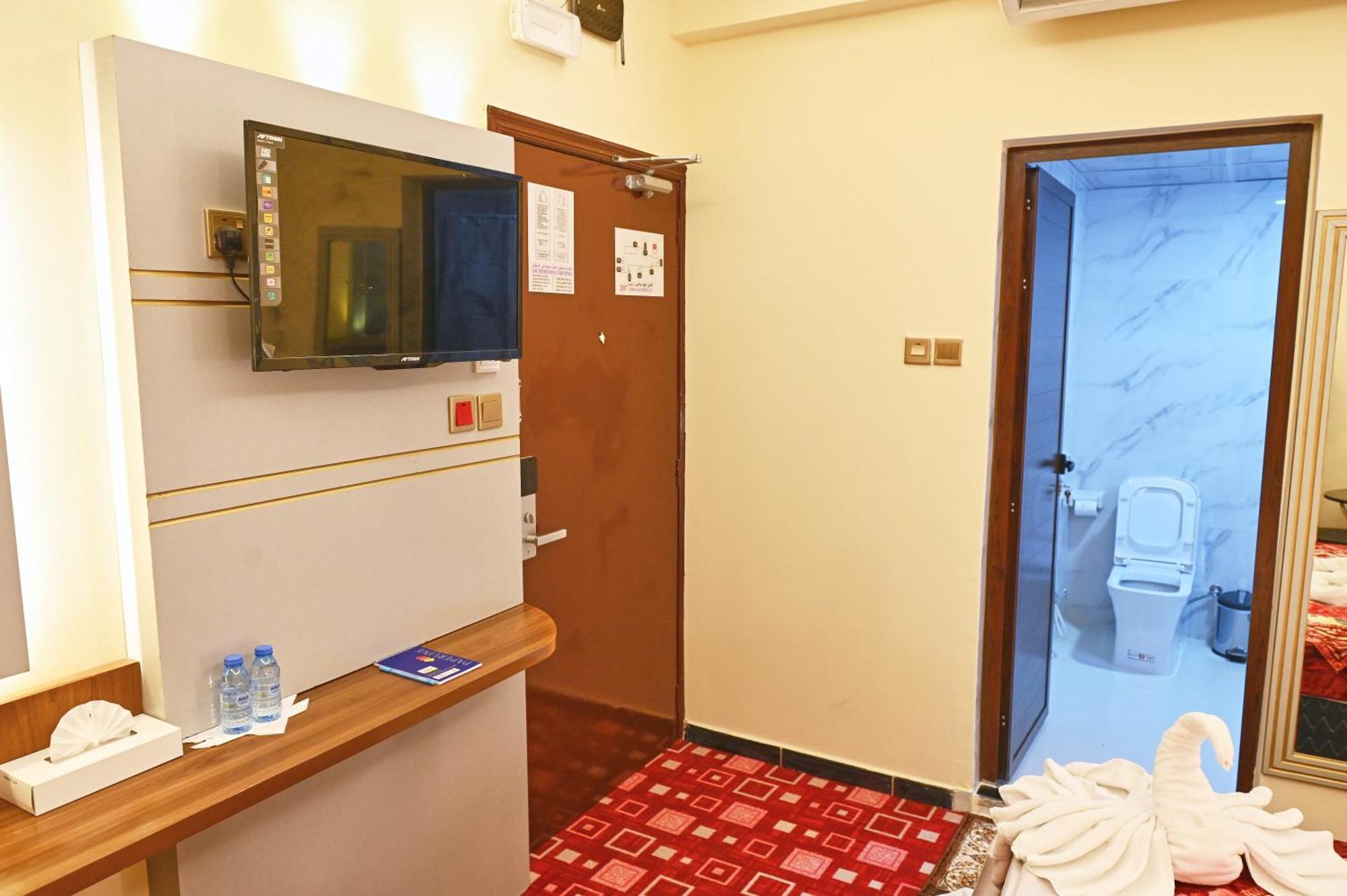 Hotel Tanha Palace *